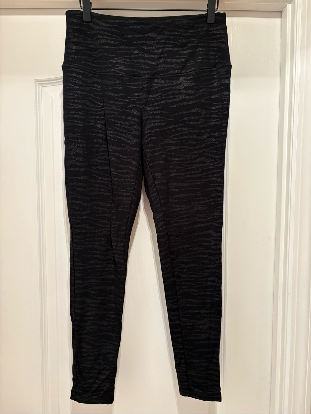 Women’s Chico’s Zenergy pattern leggings Chico’s size 1/US size 8/10